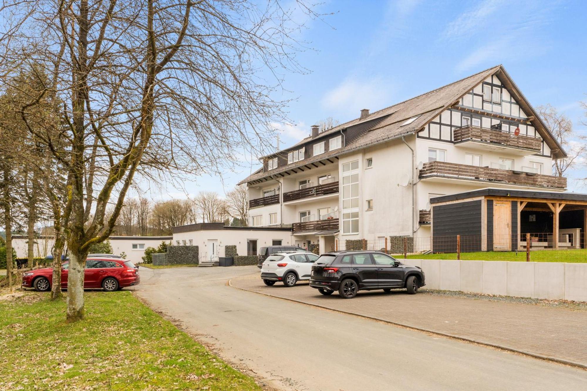 Greenhouse Living Apartment Fagus Mit Terrasse Und Feuerstelle - 6 Minuten Nach Winterberg - 4 Minuten Zur Ruhrquelle - Wandern - Mountainbike Fahren - Reisen Mit Hund & Natur Geniessen Medebach Exterior photo