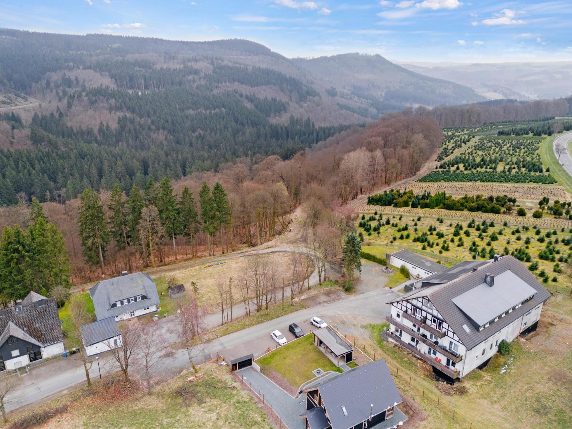 Greenhouse Living Apartment Fagus Mit Terrasse Und Feuerstelle - 6 Minuten Nach Winterberg - 4 Minuten Zur Ruhrquelle - Wandern - Mountainbike Fahren - Reisen Mit Hund & Natur Geniessen Medebach Exterior photo
